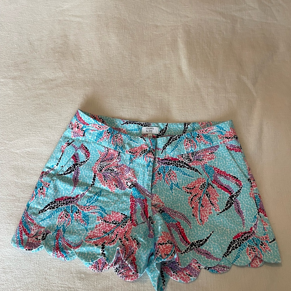 Crown & Ivy Floral Patterned Women's Shorts
